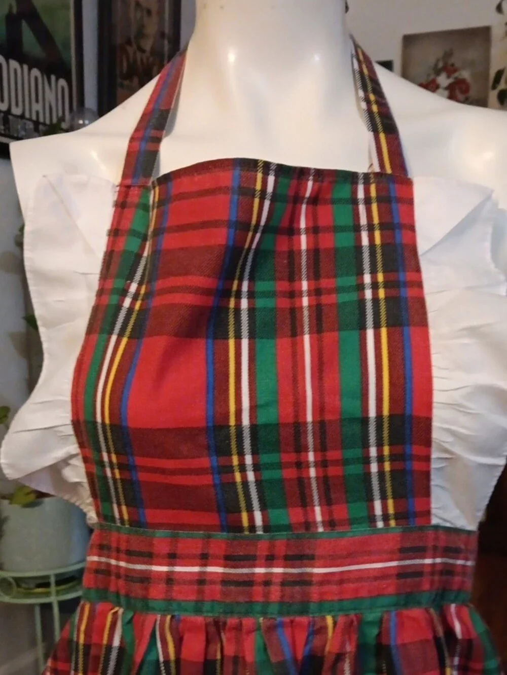 Red & Green Plaid Apron, Holiday Apron